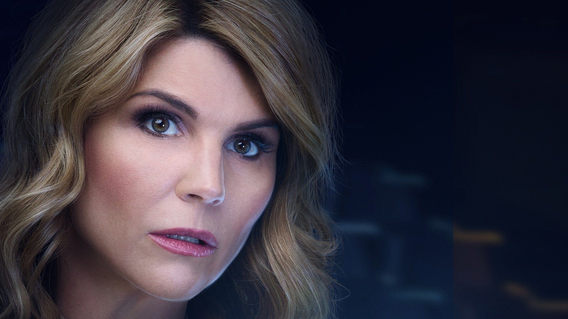 Garage Sale Mystery: Murder By Text Background