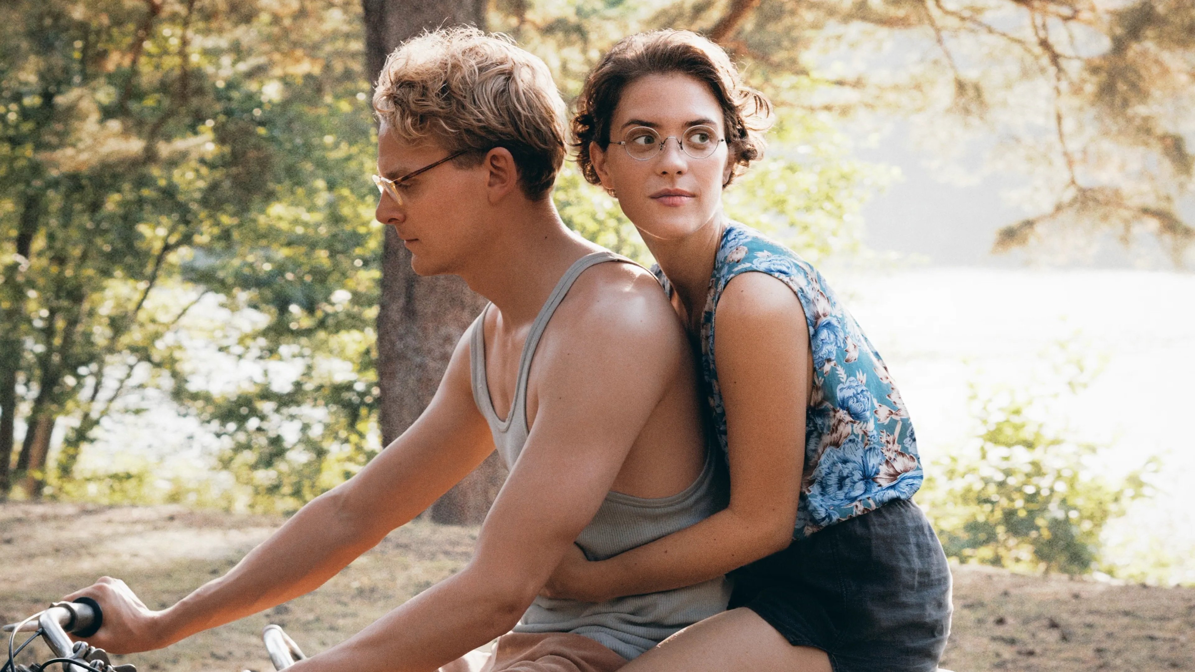 From Hilde, with Love Background