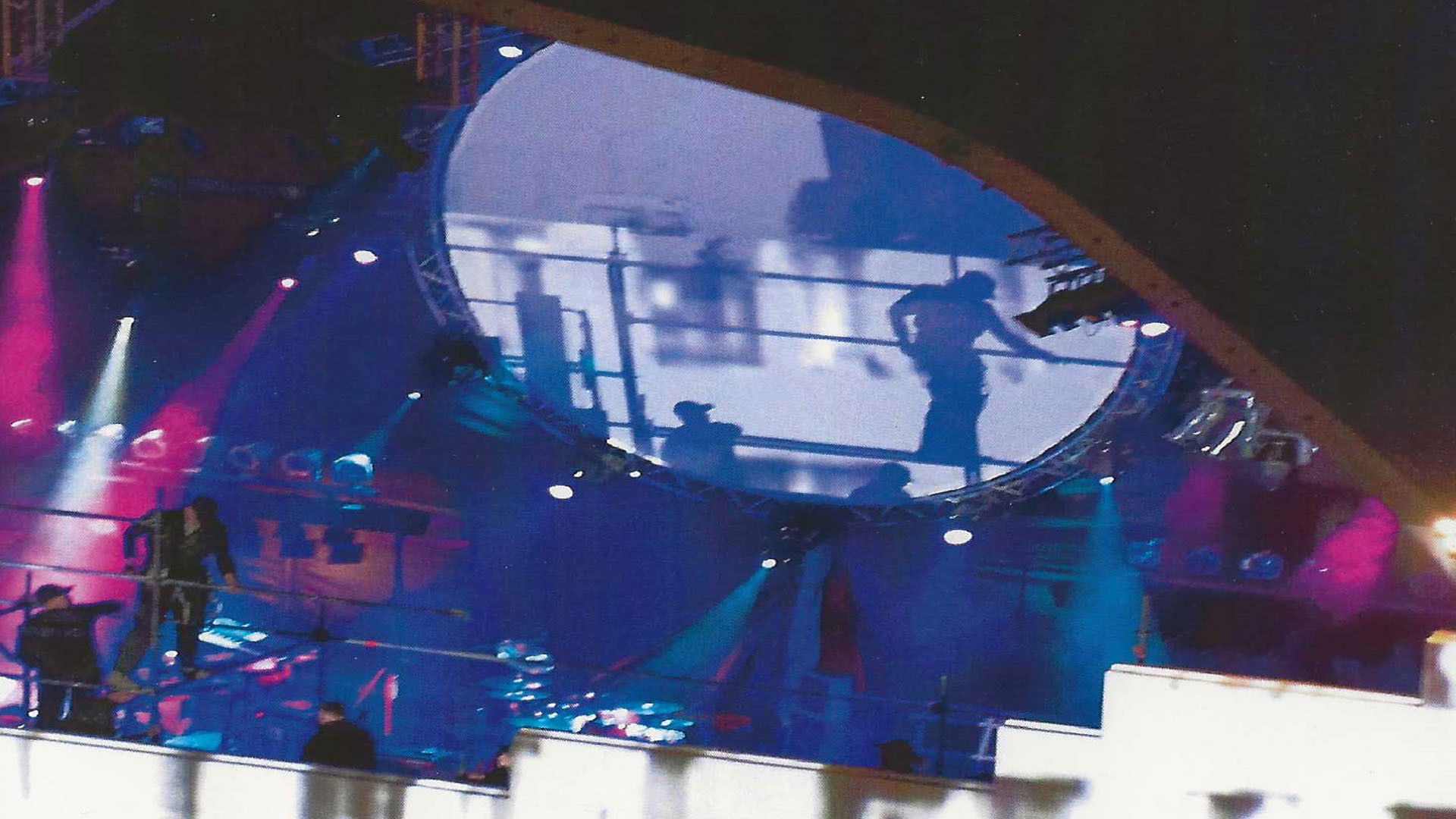 Pink Project: The Wall Live 2010 Background