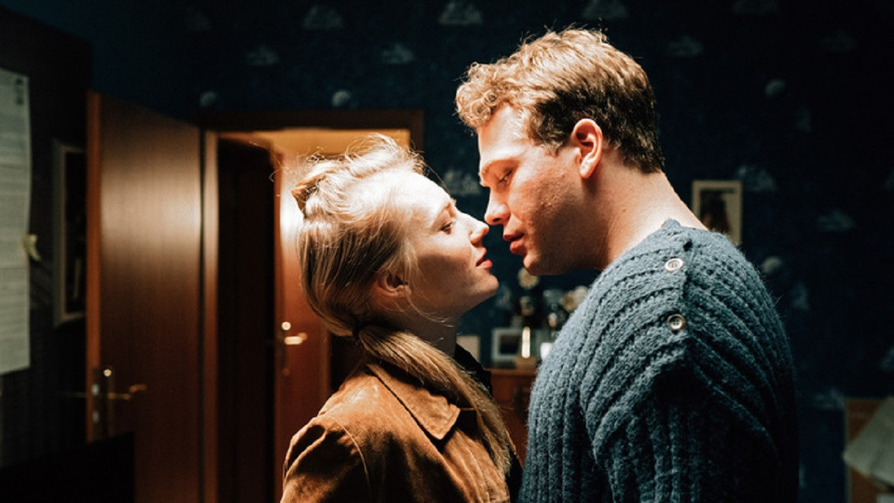 Tödliches Comeback Background