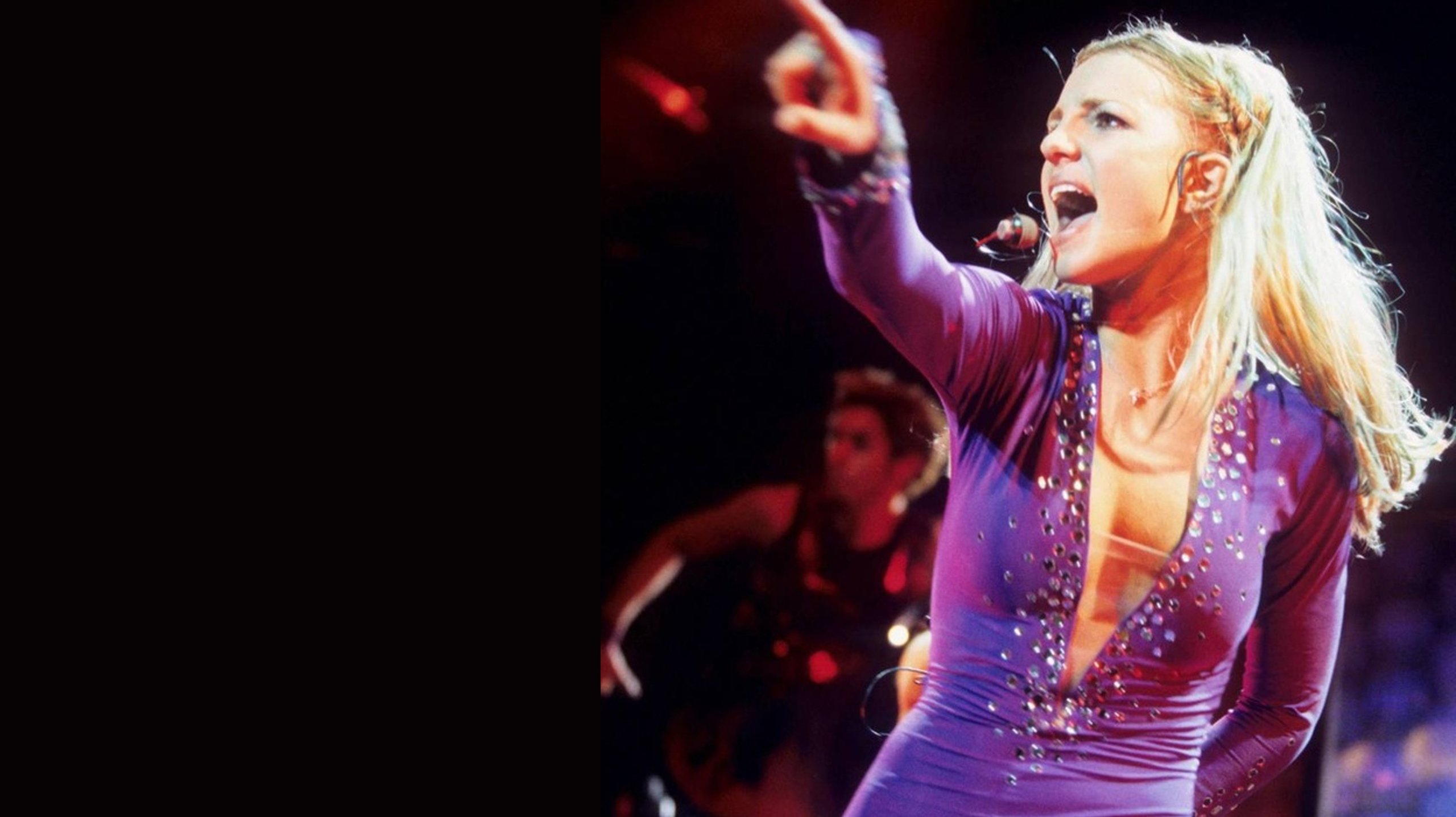Britney Spears: Oops!... I Did It Again Tour 2000 Background