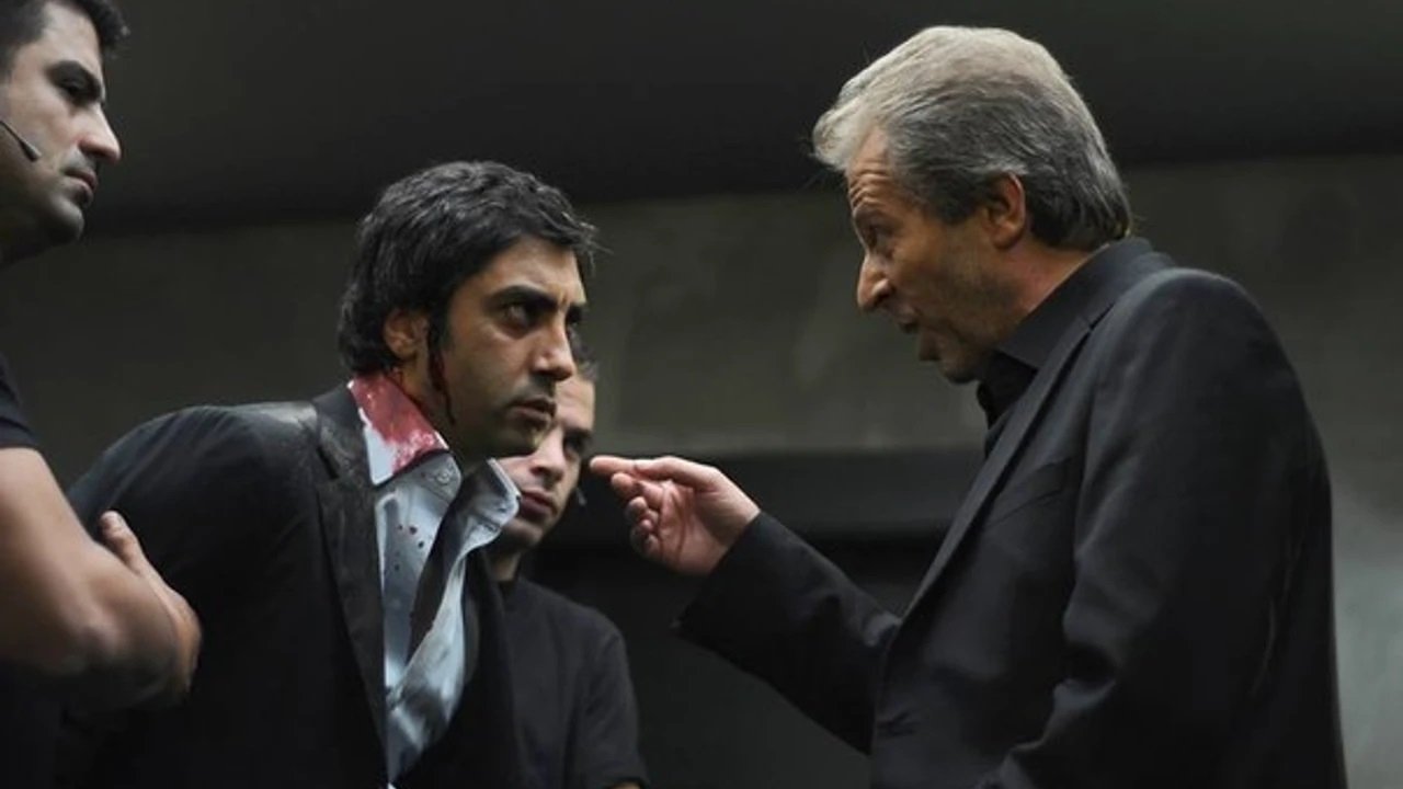 Valley of the Wolves: Ambush Background