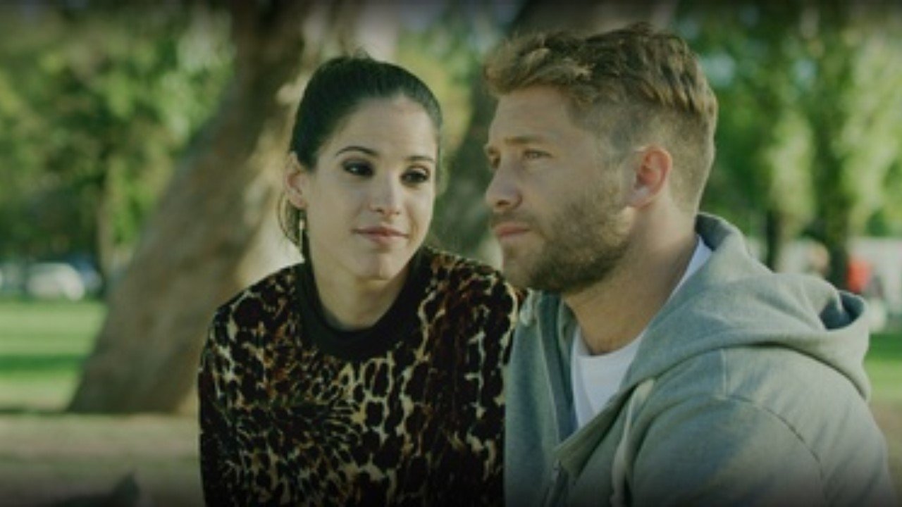 Te pido un taxi Background