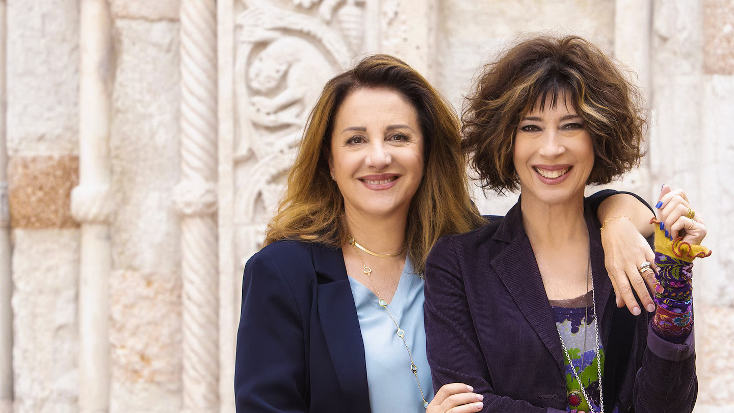 Whales – Friends Forever Background