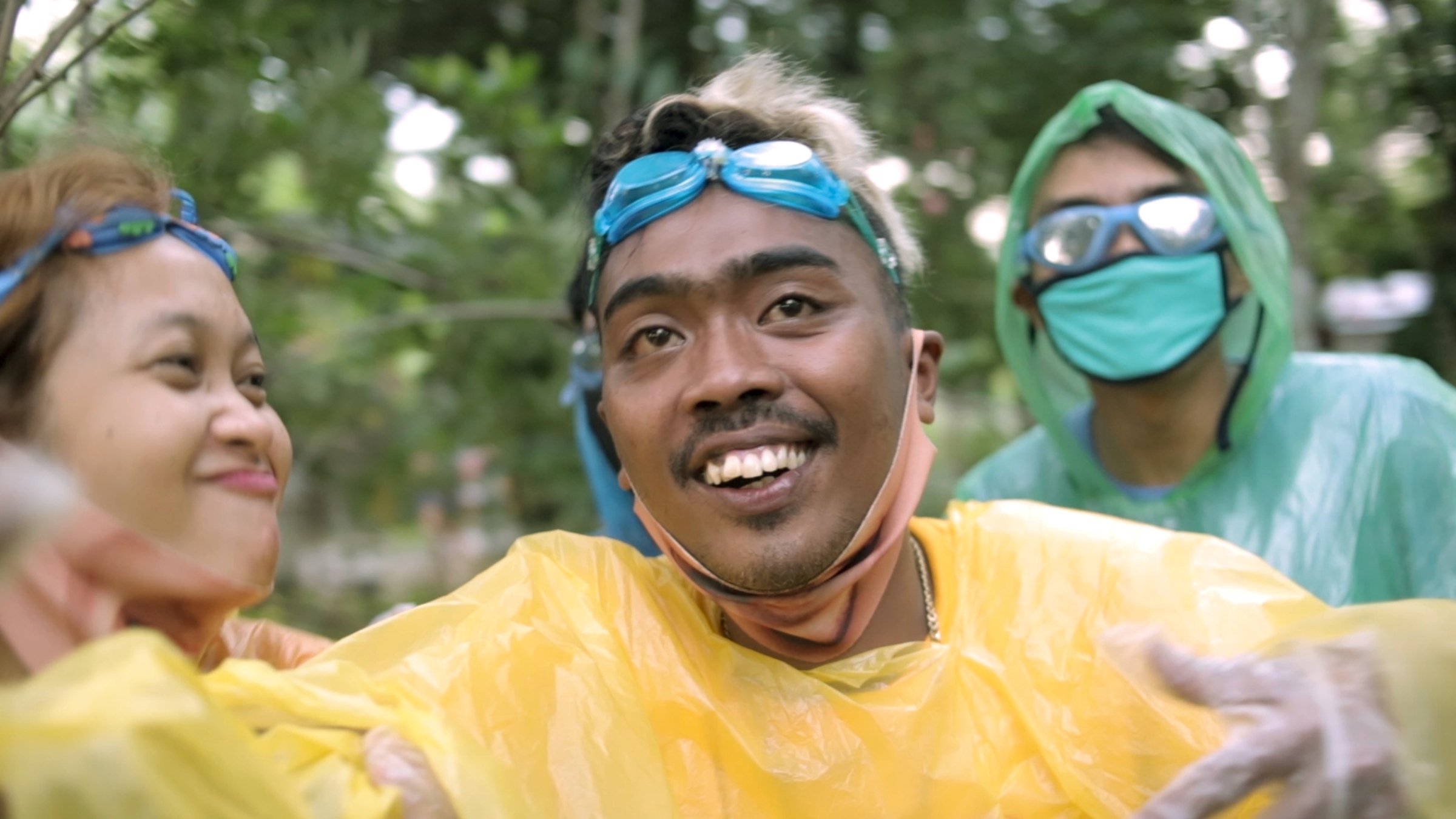 Geladiresik Background