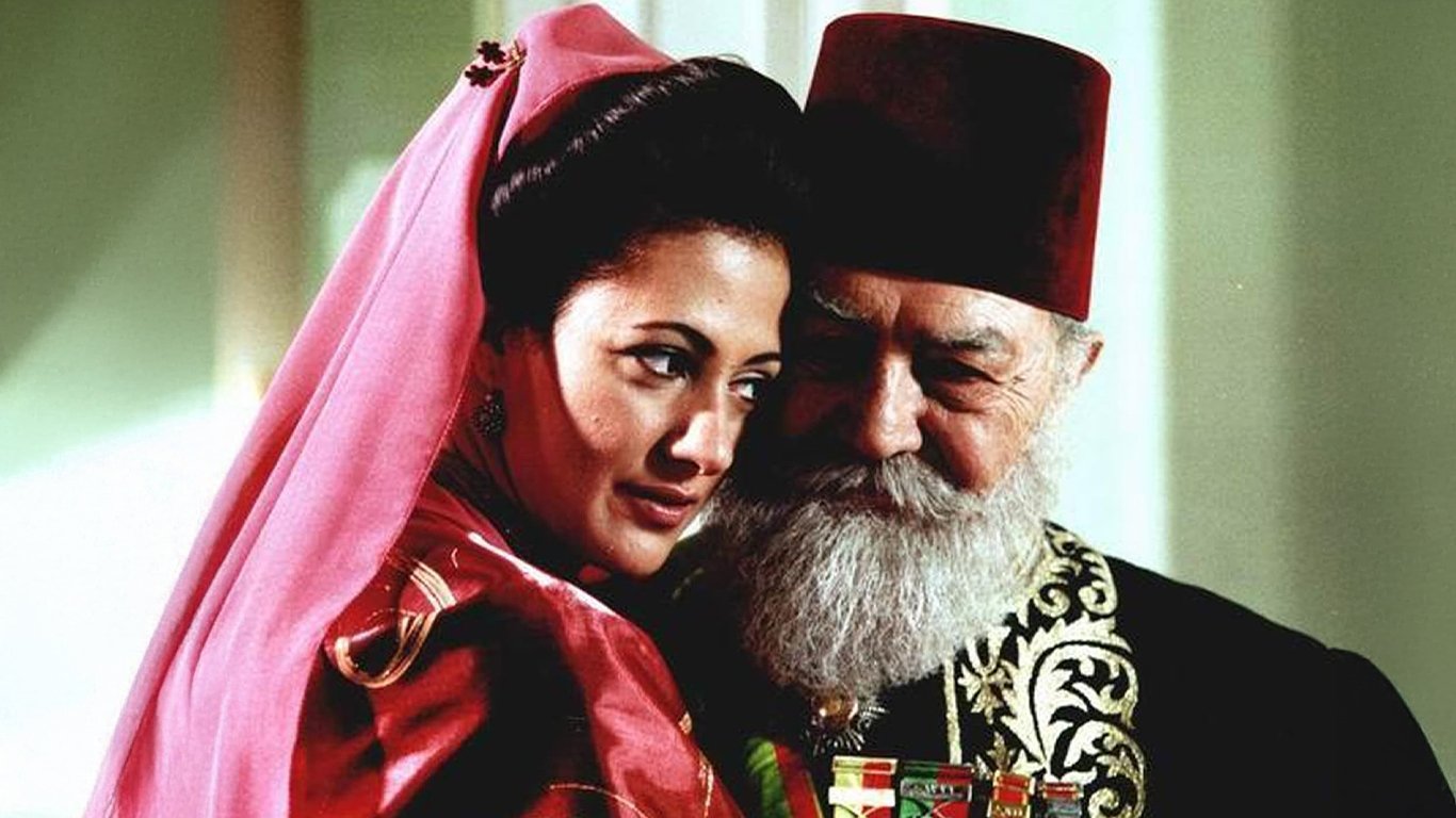 Abdulhamid Falling Background