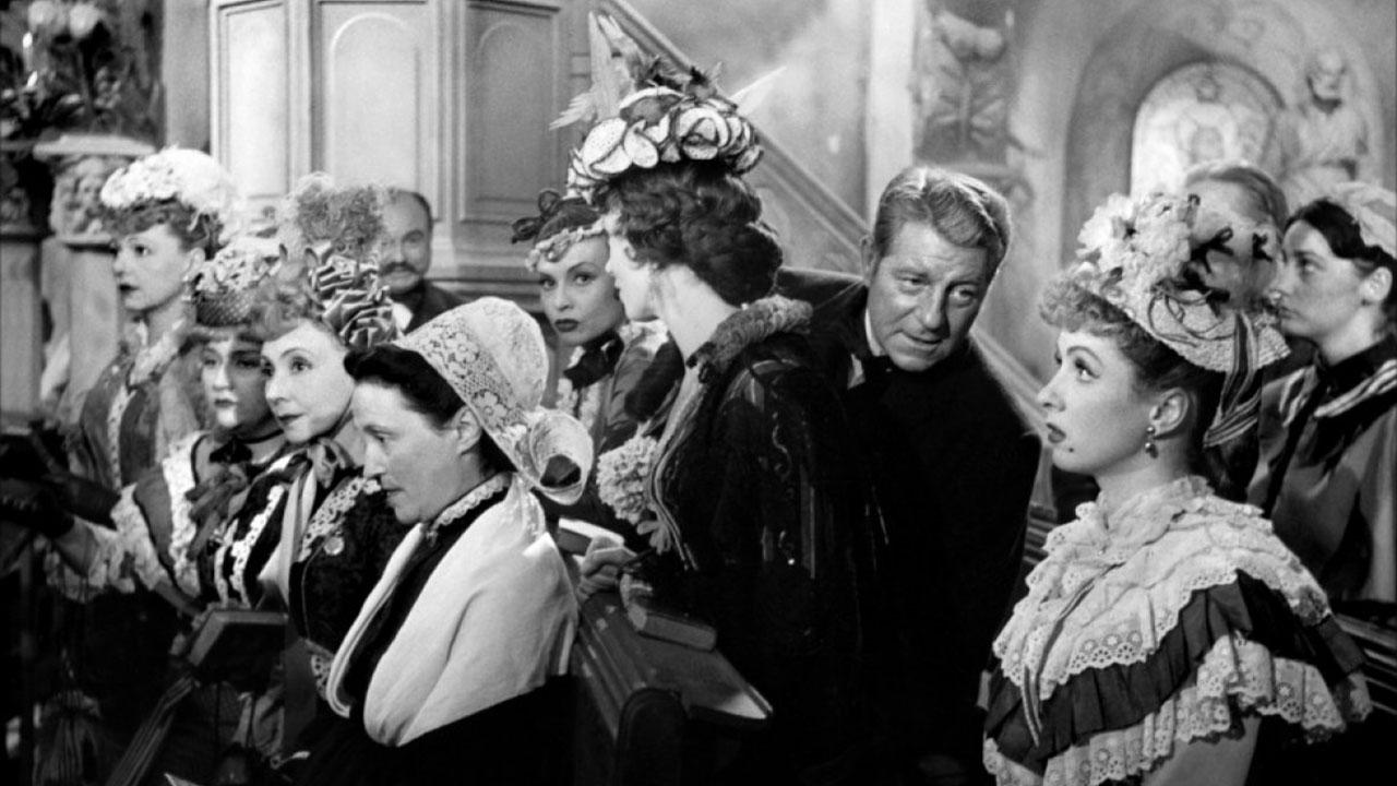 Le Plaisir Background