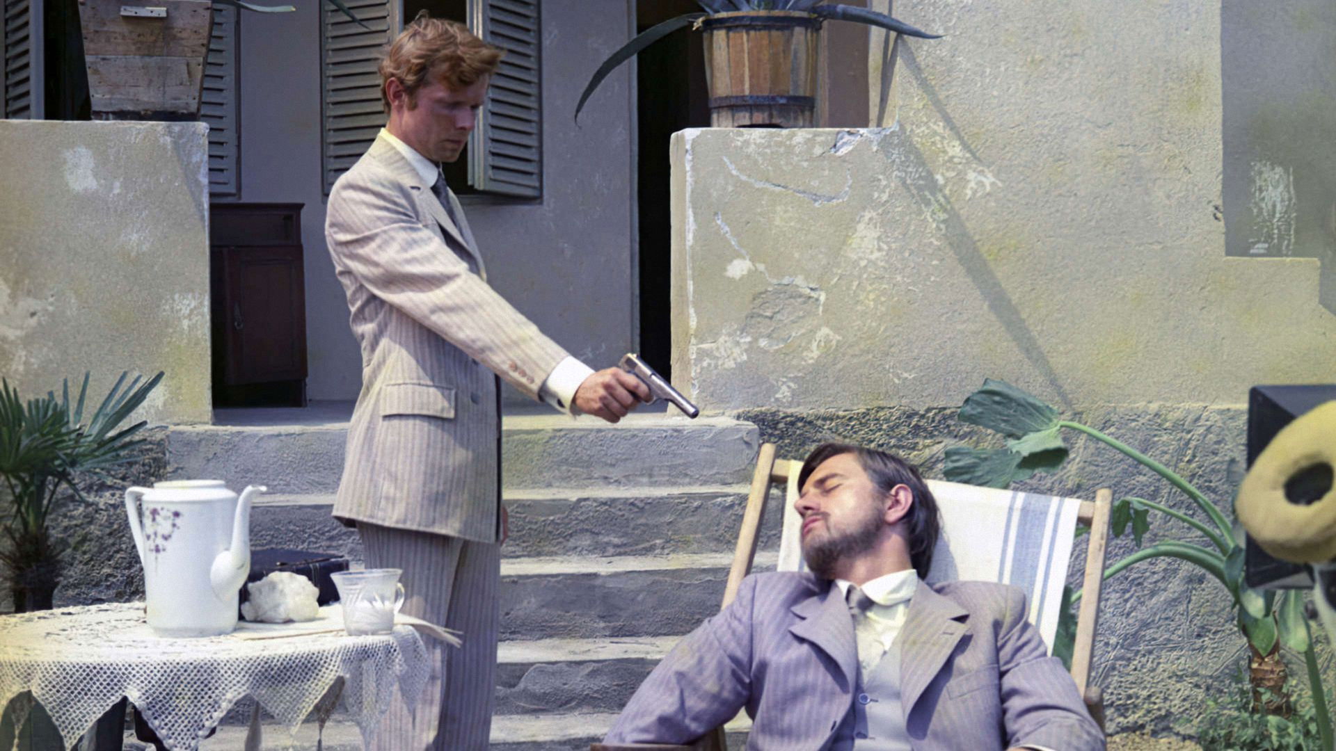 In Broad Daylight Background