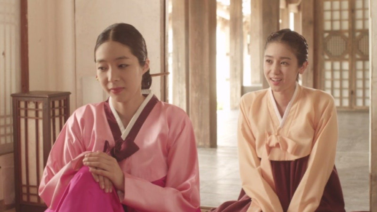 Hwang Jin-yi Background