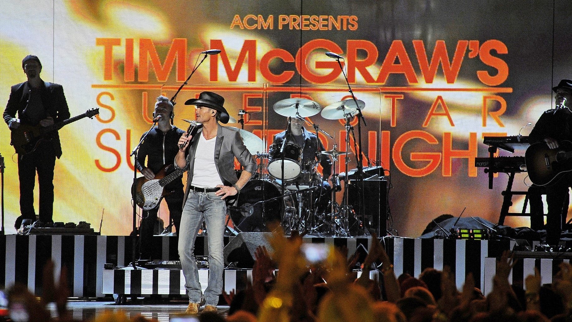 ACM Presents: Tim McGraw's Superstar Summer Night Background