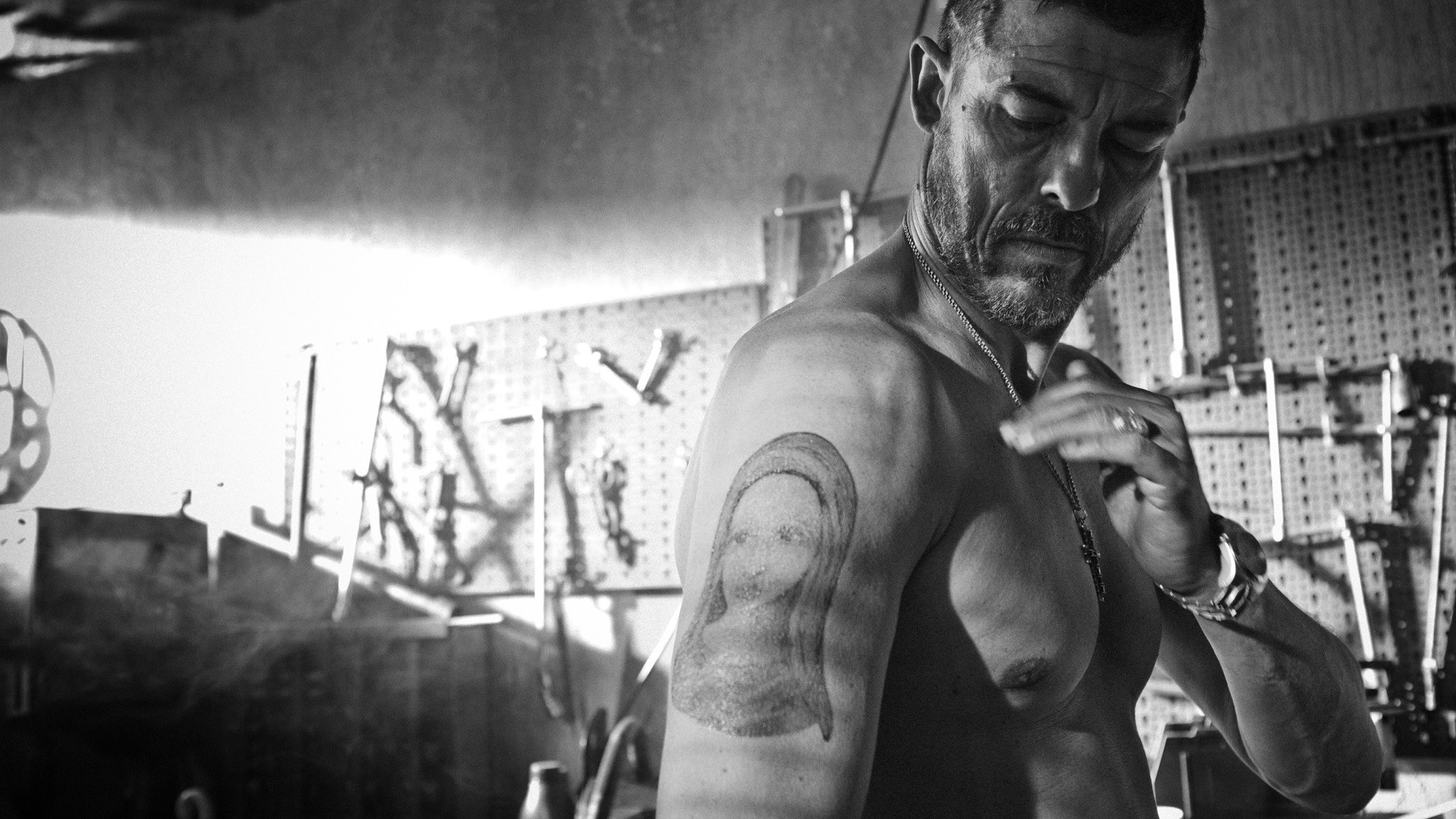 The Mongrel Background