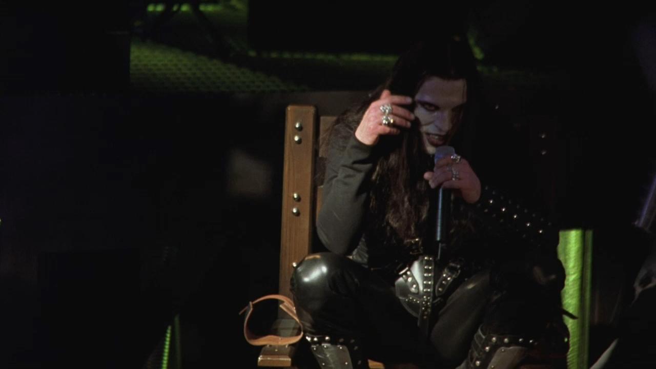 Turbulence 3: Heavy Metal Background