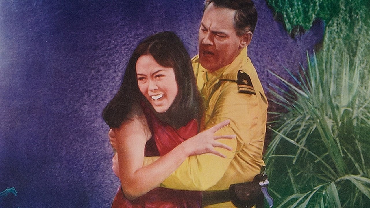 Women of the Prehistoric Planet Background