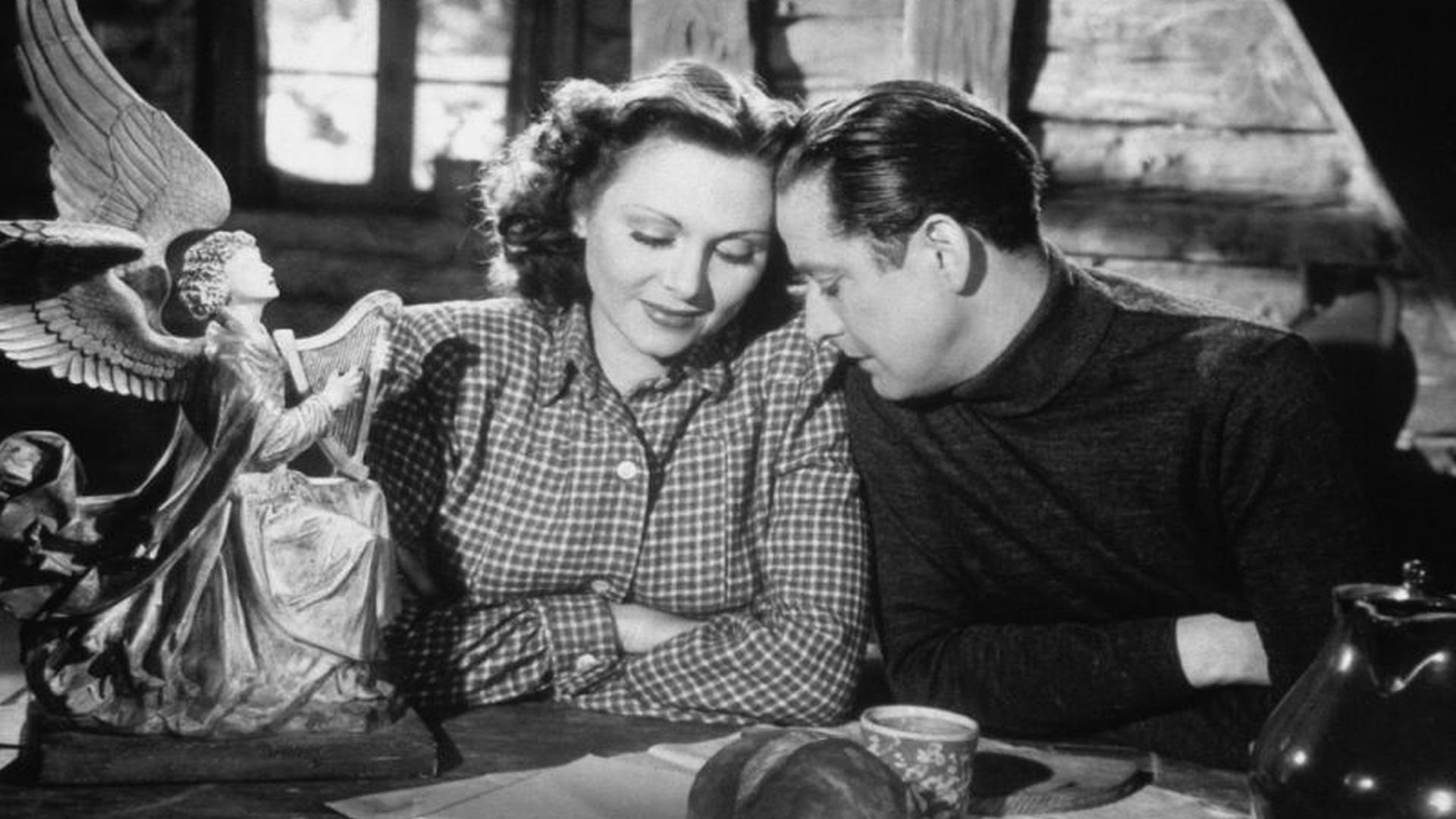 The Angel and the Lyre Background