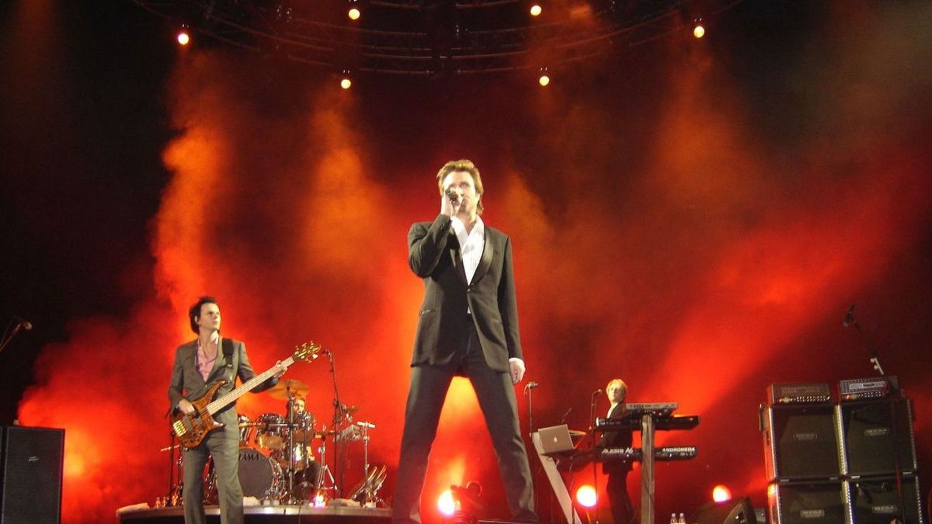 Duran Duran - Live At Wembley Arena Background