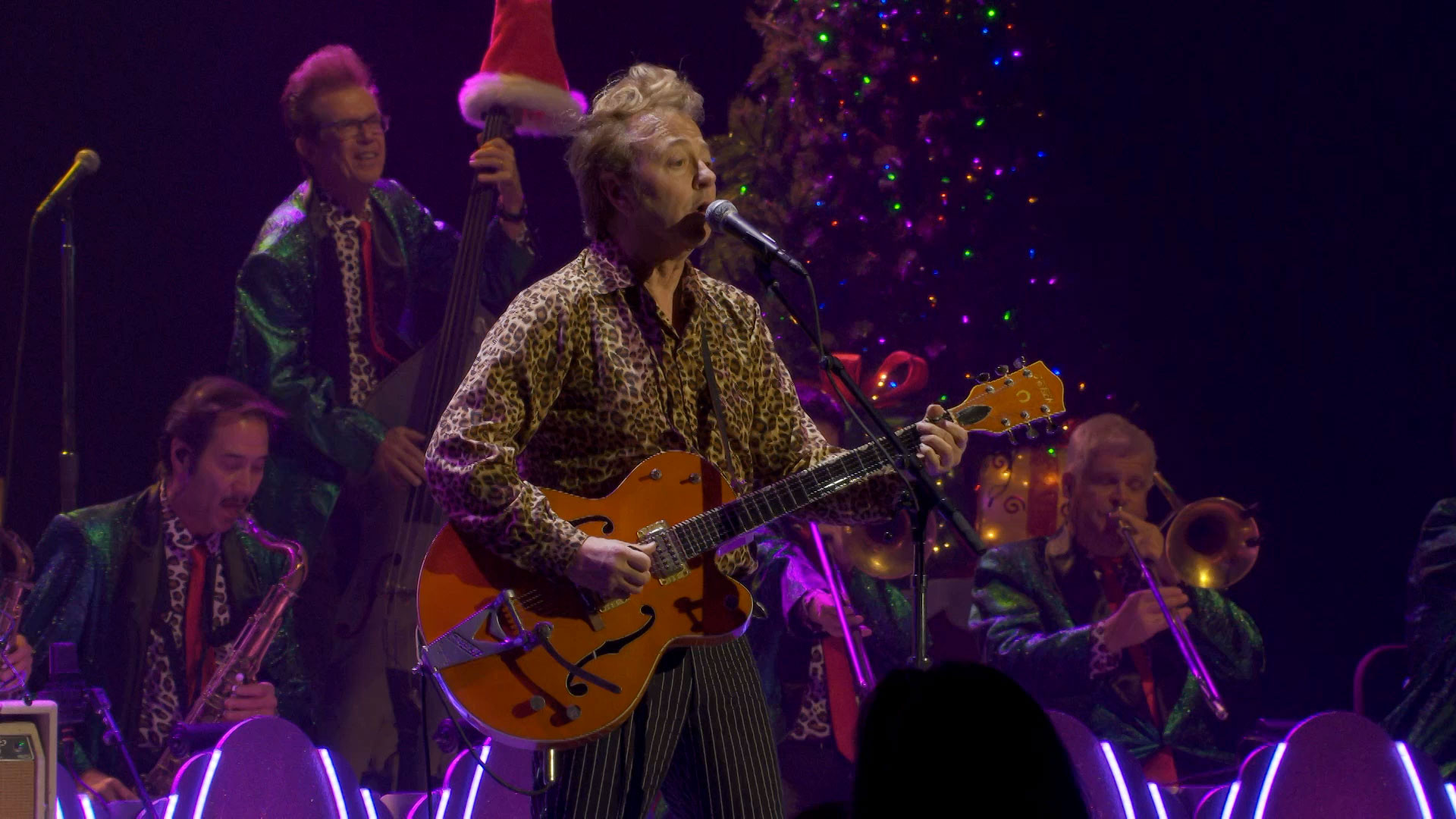 The Brian Setzer Orchestra: Christmas Rocks! Live Background