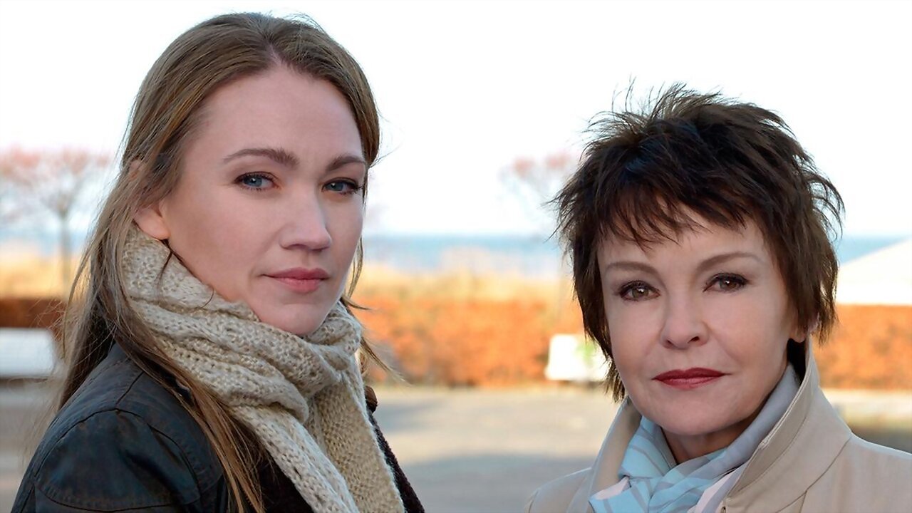 The Usedom Thriller: Mörderhus Background