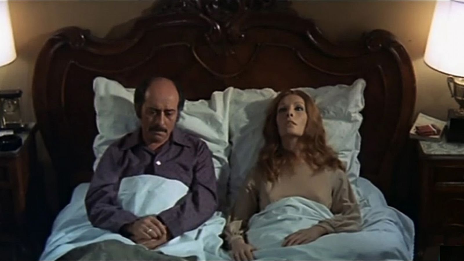 No es bueno que el hombre esté solo Background