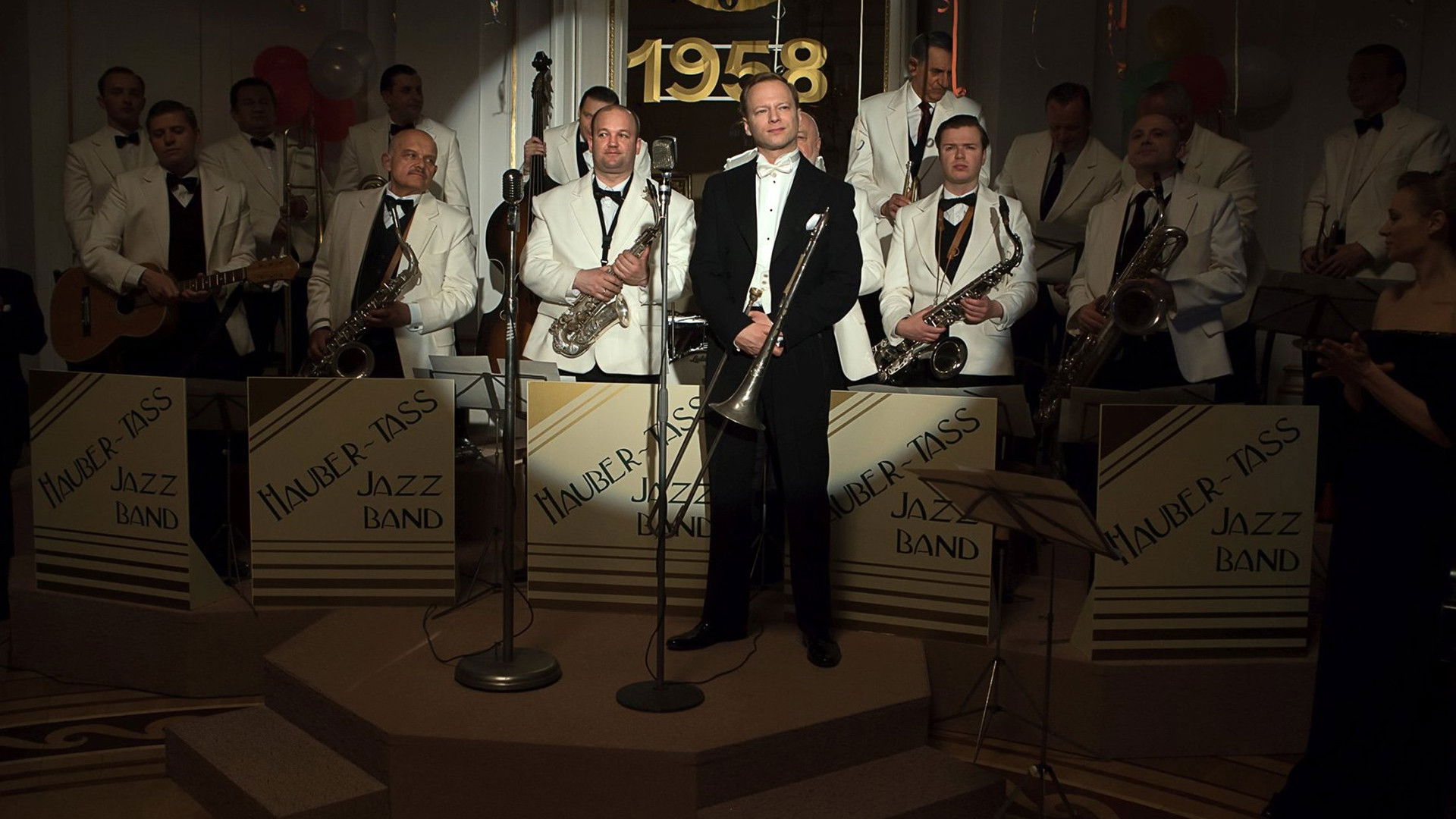 Eccentrics, the Sunny Side of the Street Background