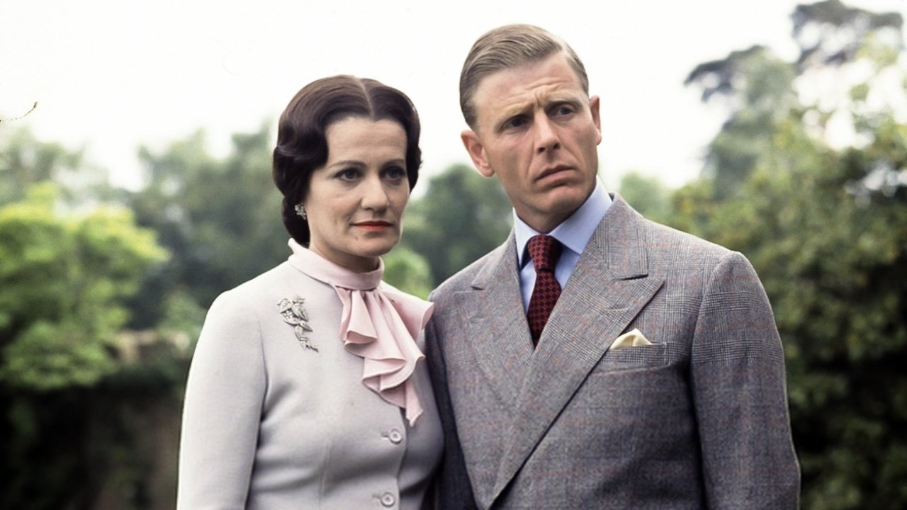 Edward and Mrs Simpson Background