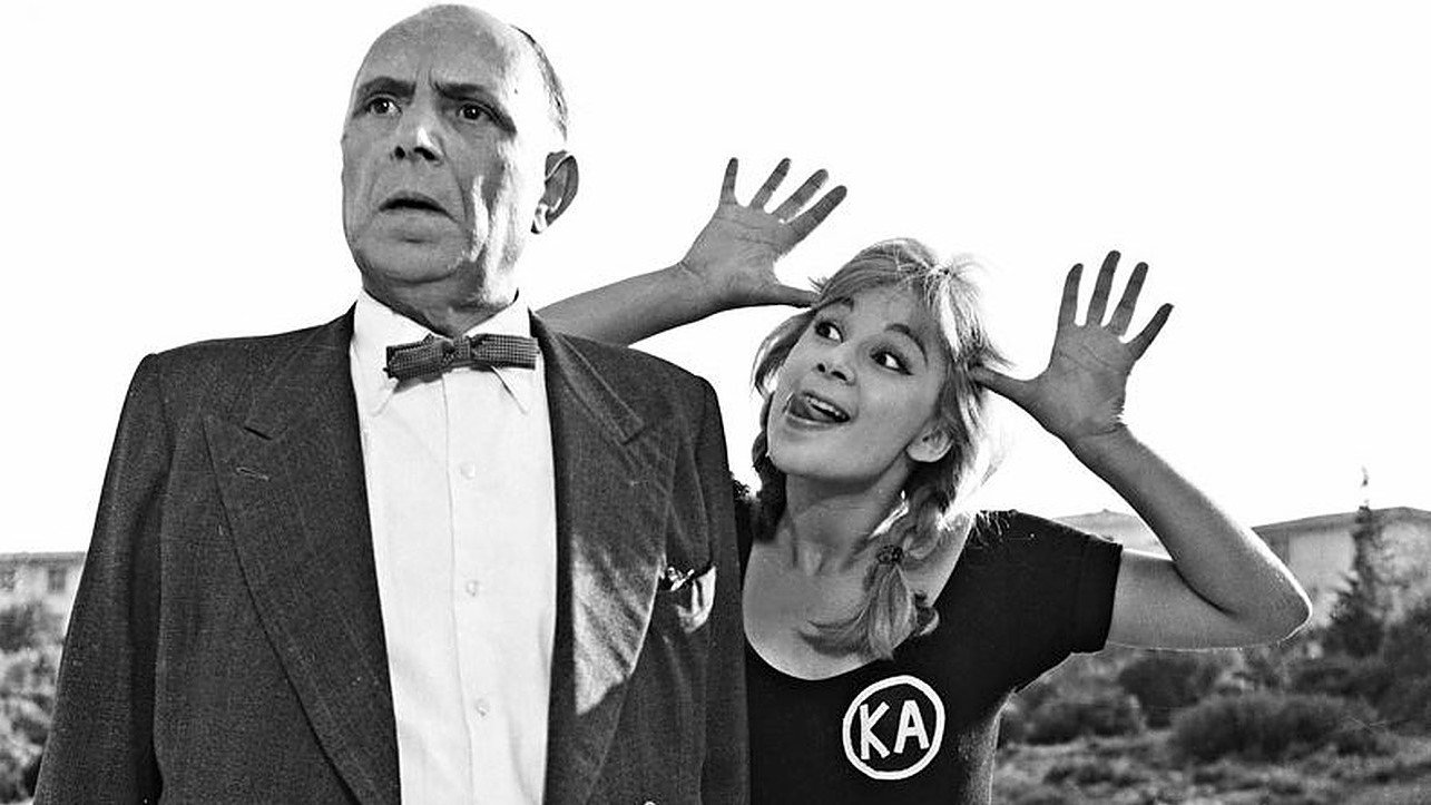 Maiden's Cheek Background