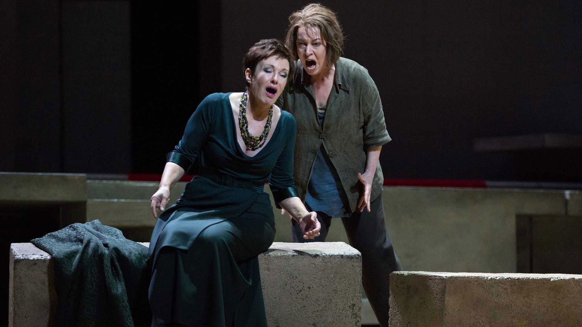 Strauss: Elektra Background