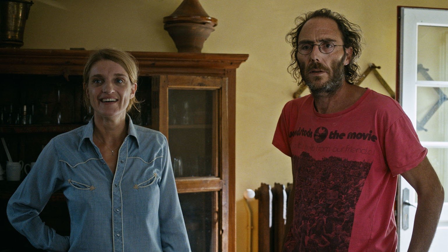 Moi, maman, ma mère et moi Background