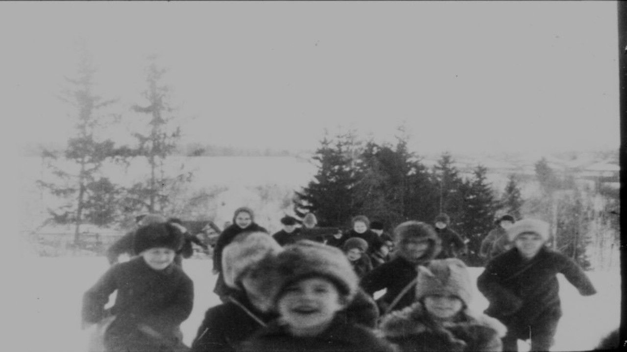 Kino-Pravda No. 23: Radio Pravda Background