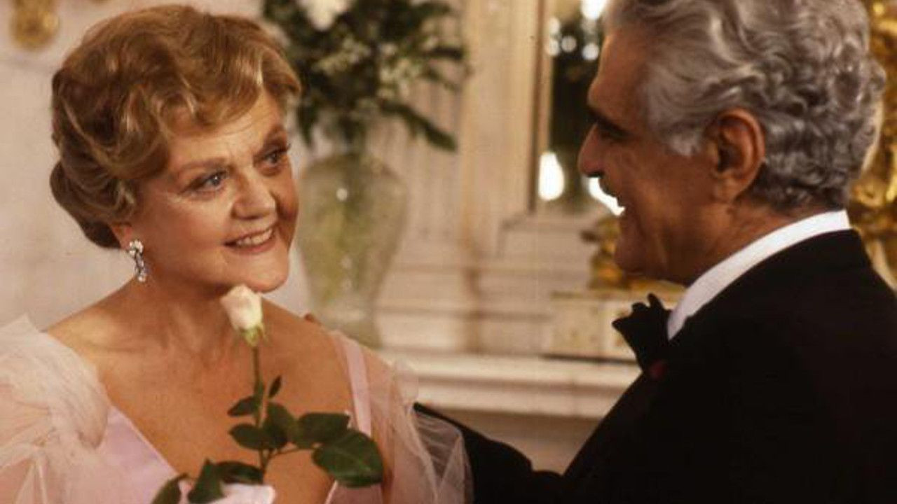 Mrs. 'Arris Goes to Paris Background