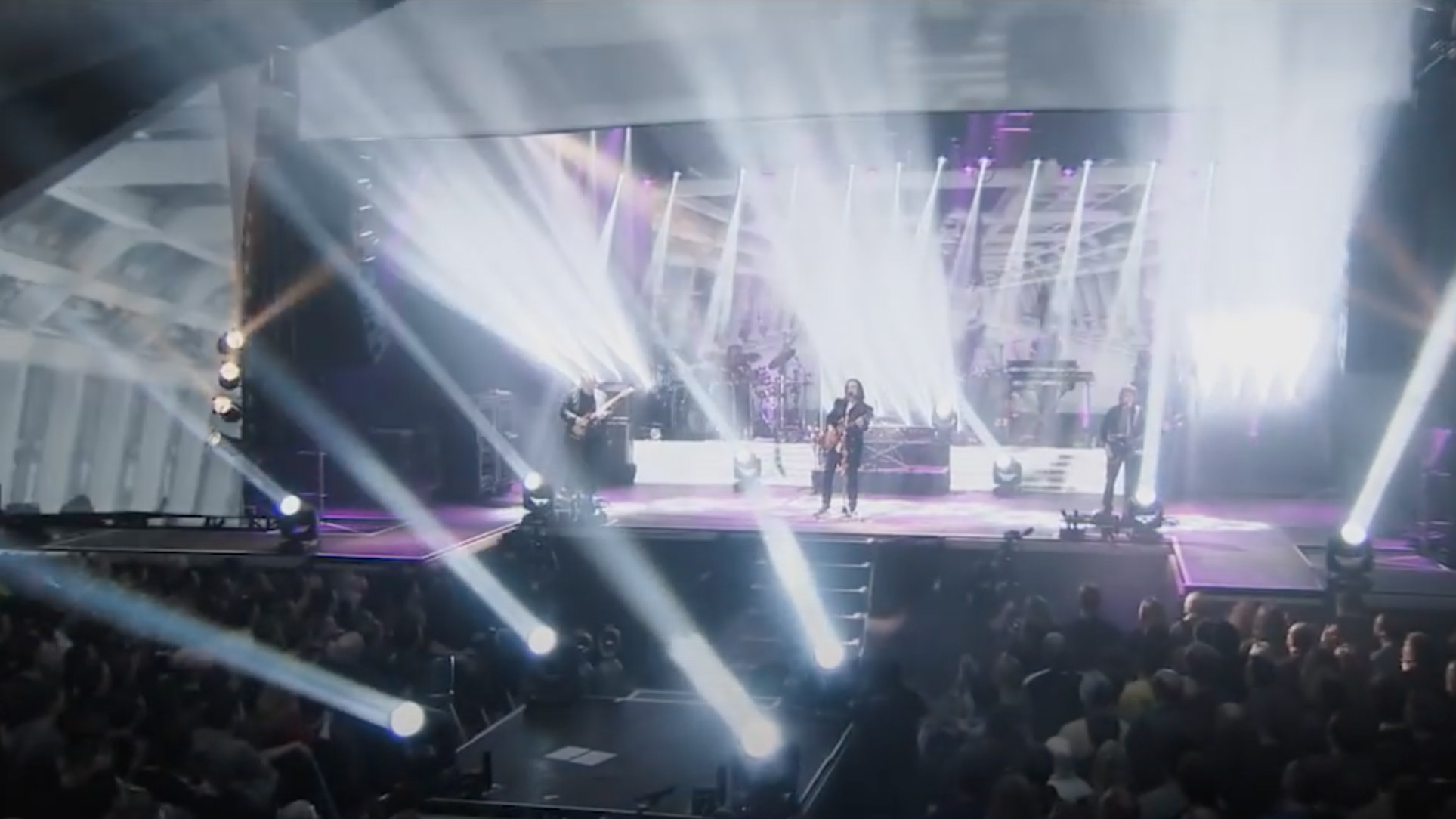 Marillion: Out Of The Box Background