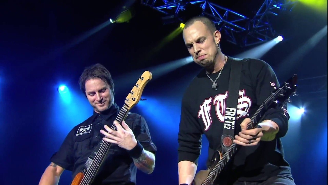 Alter Bridge: Live at Wembley Background