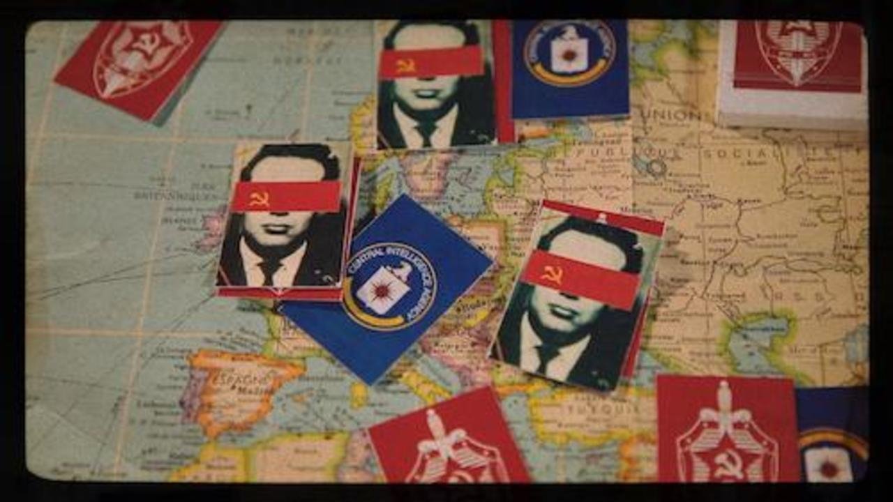 Farewell, the spy who loved France Background