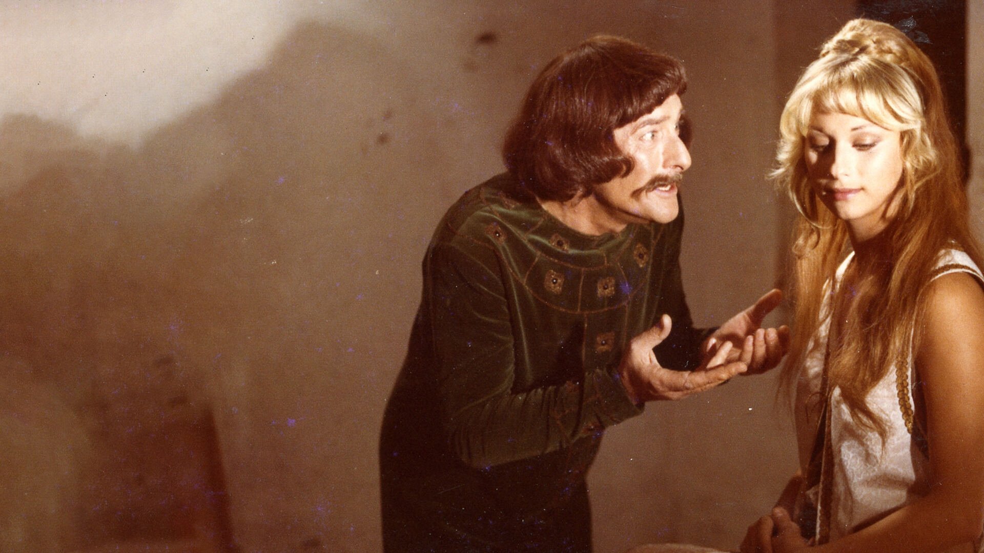 Decameroticus Background