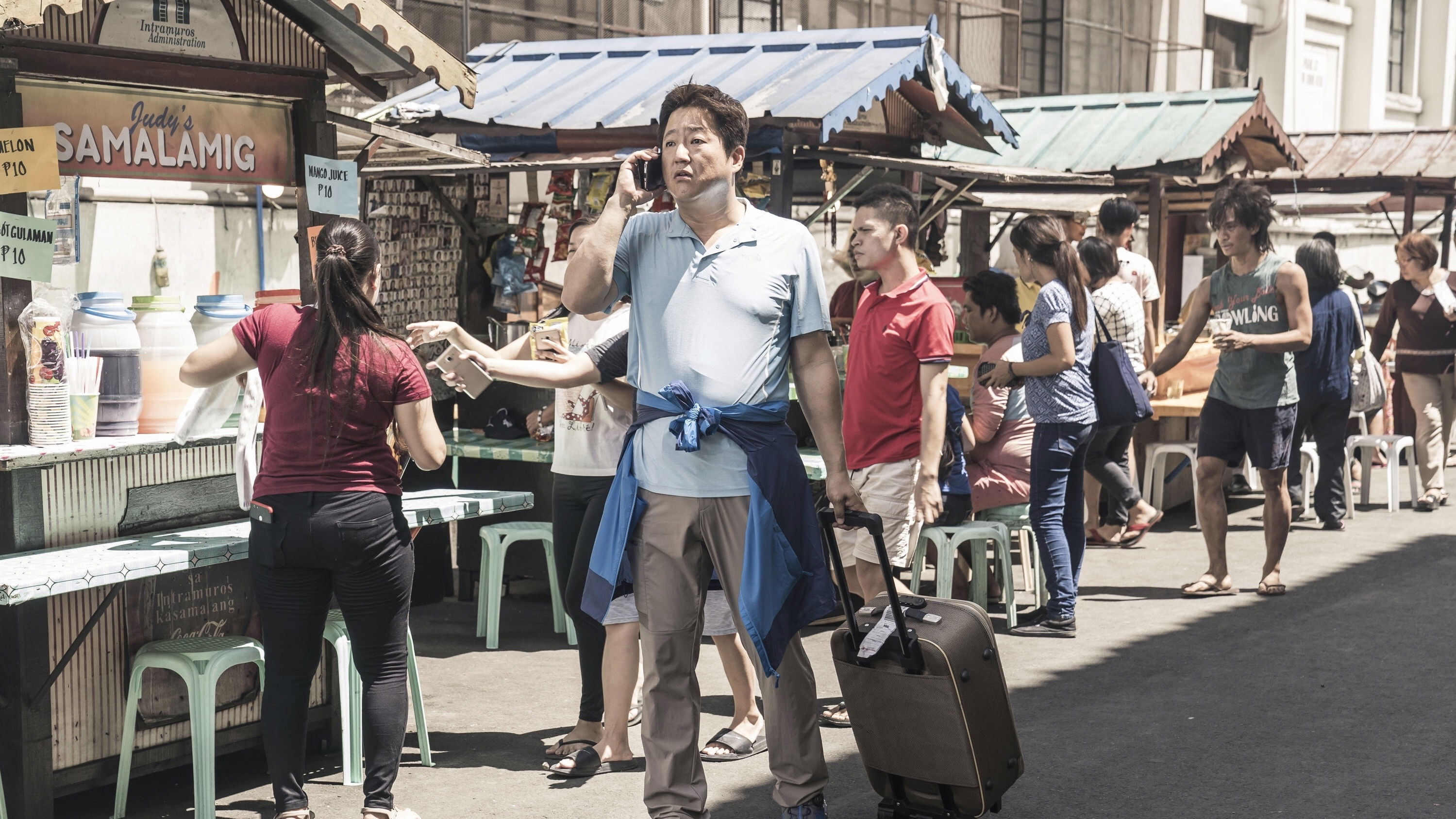 The Golden Holiday Background